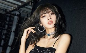Lisa Black Pink hé lộ clip nóng hấp dẫn