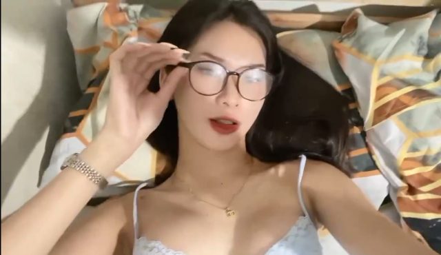Nữ sinh vú bự làm bạn trai sướng điên cuồng