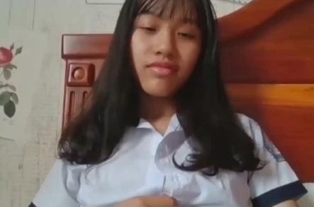 Phim sex cô học sinh thèm muốn lên cao trào